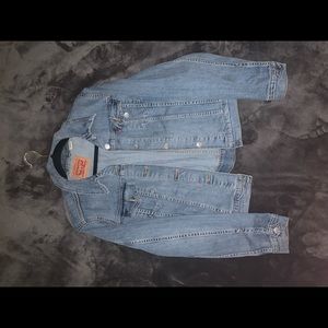 Levi’s denim jacket